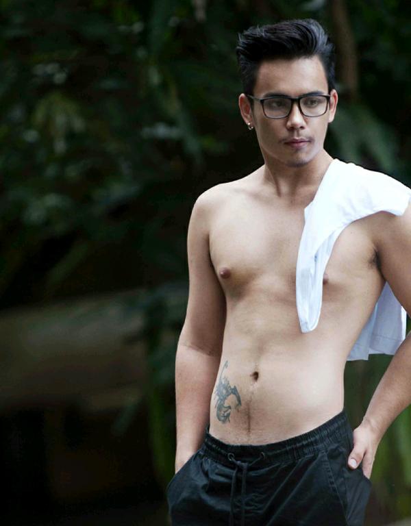 MAN-OMG-7---JOEY-RAINING-BOY